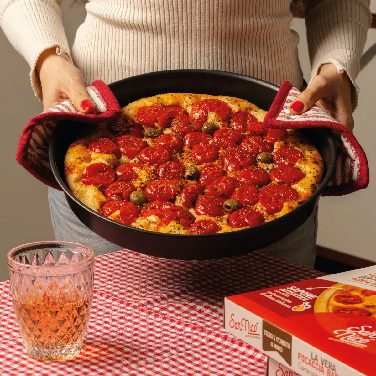 San Nicò Barese Classica focaccia pomodoro olive lung liev